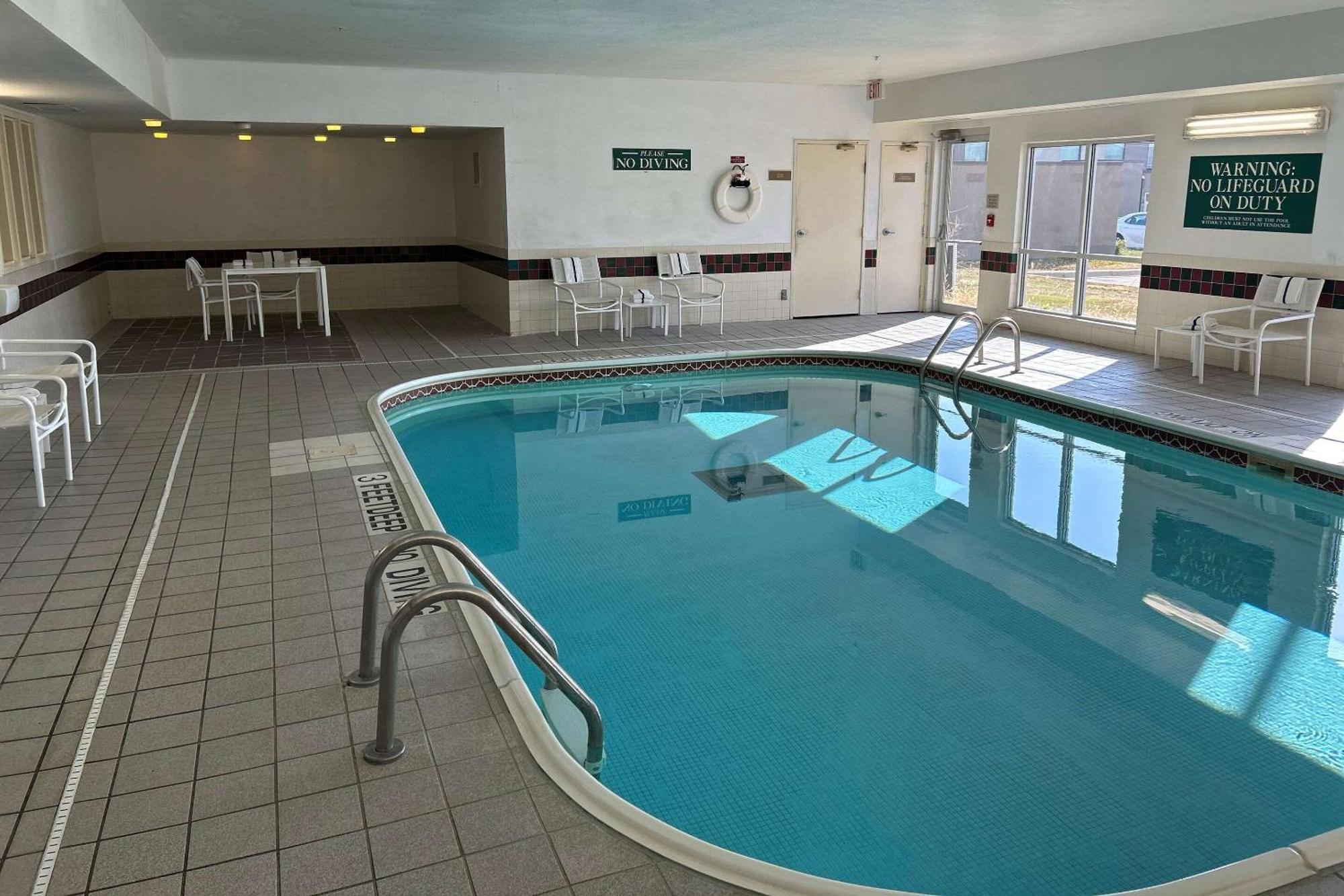 Country Inn & Suites By Radisson, Owatonna, Mn Dış mekan fotoğraf